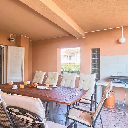 펜션 Mit Privatpool Fuer 14 Personen Ca 480 Qm In Pula-fondole, Istrien Istrische Riviera