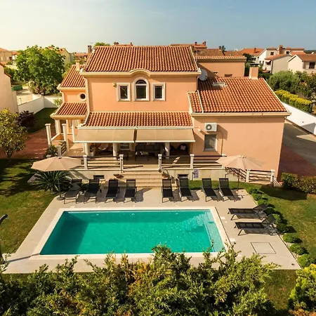 Dom wakacyjny Mit Privatpool Fuer 14 Personen Ca 480 Qm In Pula-fondole, Istrien Istrische Riviera Pula